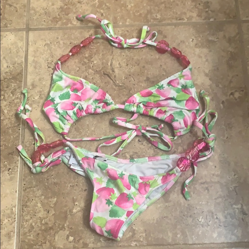 Beach bunny bikini